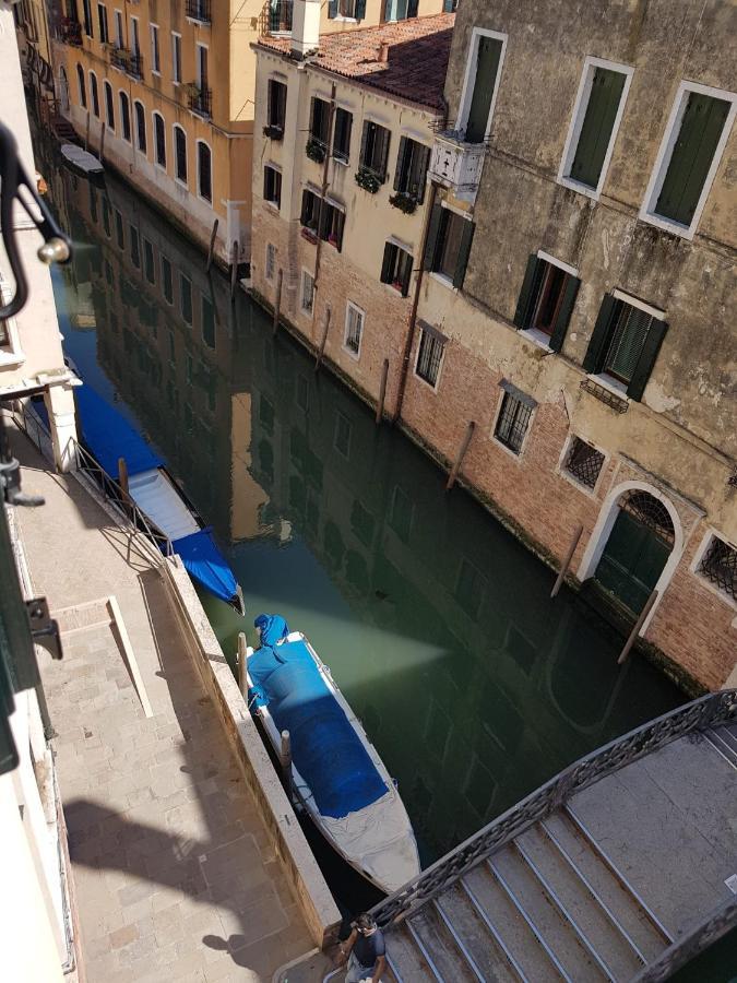 Ca' Cappello Venice Apartment 2 With Canal View Екстериор снимка