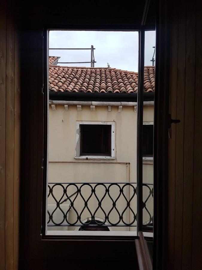 Ca' Cappello Venice Apartment 2 With Canal View Екстериор снимка